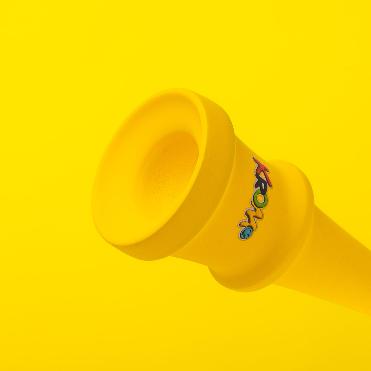 カラーイエロー