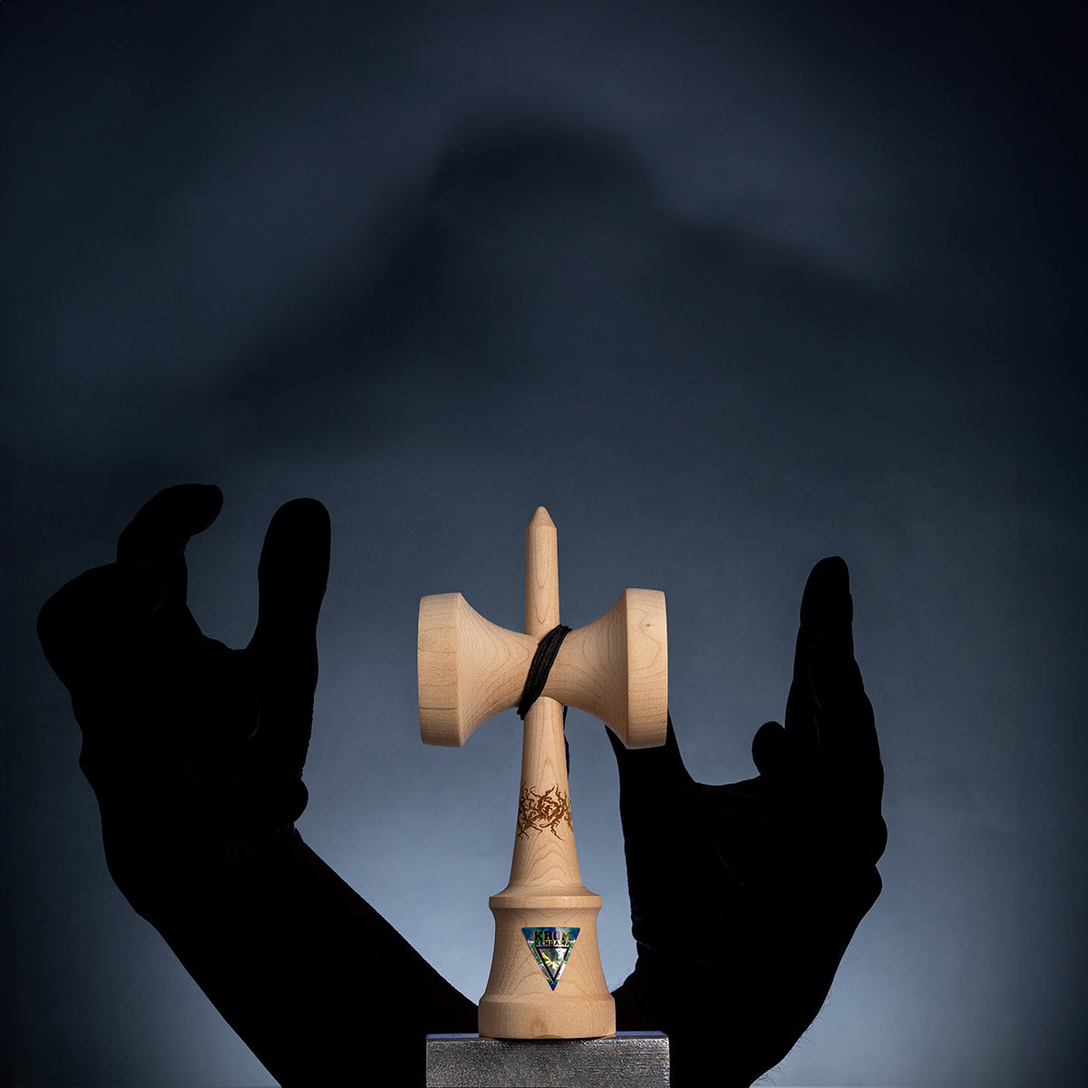 スレイドッグ 4 ケン・メイプル – KROM